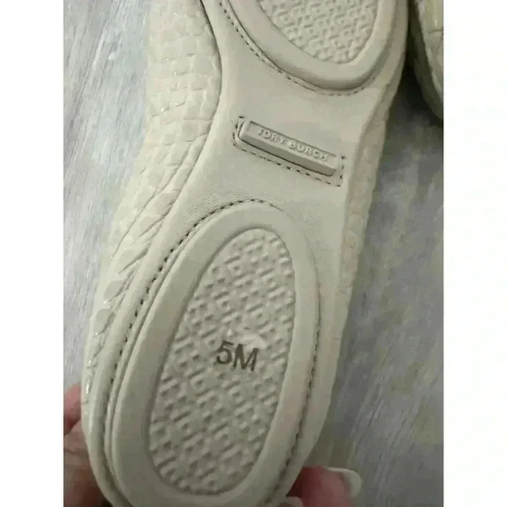 Tory Burch Women Jamaica Sand Croc Leather Logo Ballet Flats‎ Size 5